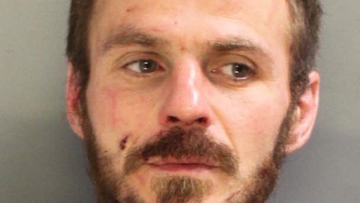 Man targets vape shop tip jar, gets injury, felony charge: Police
